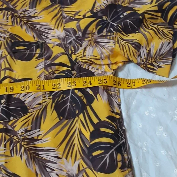 HABAND YELLOW AND GRAY FLORAL HAWAIIAN SHIRT, XL - Picture 7 of 10
